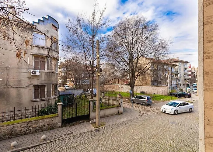 Dufti In Center & Old Town / Kapana Apartment